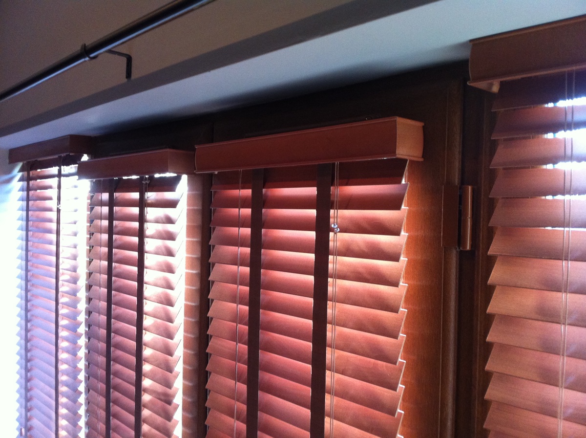 natural blinds display